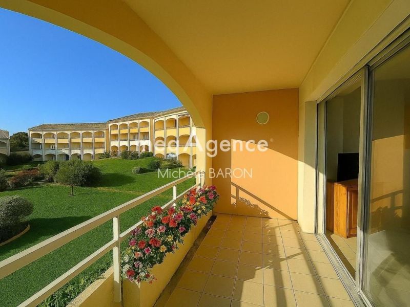 A louer APPARTEMENT T2 36 M2 BORD DE MER MOLIETS ET MAA