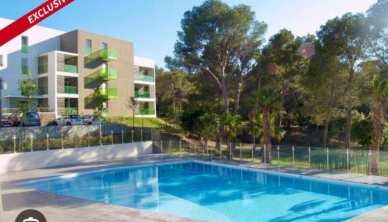 A louer APPARTEMENT T2 50 M2 TERRASSE BORD DE MER SAINT RAPHAEL