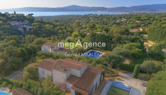 A louer MAISON  CONTEMPORAINE VUE MER GRIMAUD