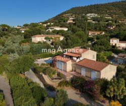 A louer MAISON  CONTEMPORAINE VUE MER GRIMAUD