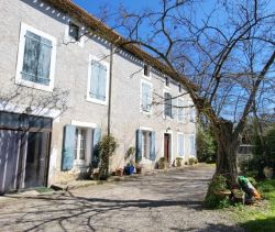 MAISON  DE MAîTRE  ARZENS