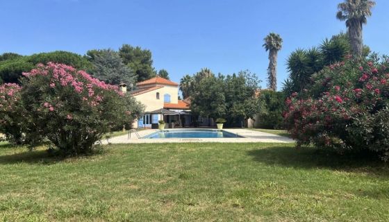 MAISON  DE MAîTRE  PERPIGNAN