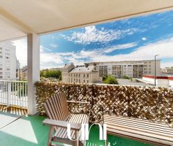 A louer APPARTEMENT T3 105 M2  CAEN