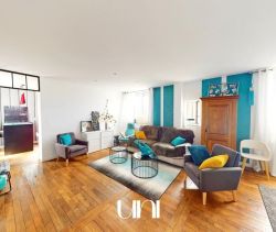 A louer MAISON  12 PIECES 422 M2 BORD DE MER PORT EN BESSIN HUPPAIN