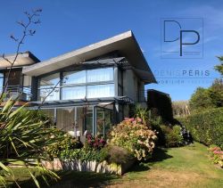 A louer MAISON  CONTEMPORAINE BORD DE MER BATZ SUR MER