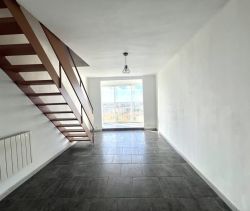 A vendre APPARTEMENT DUPLEX T4 65 M2 BORD DE MER MARSEILLE 4EME
