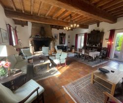 A vendre MAISON DE CARACTERE 250 m² GRANGE AMENAGEABLE Saint-Pierre-en-Port