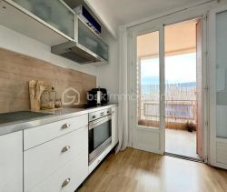 A louer APPARTEMENT T3 67 M2  NIMES