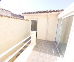 A louer APPARTEMENT NEUF T4 74 M2 TERRASSE  NIMES