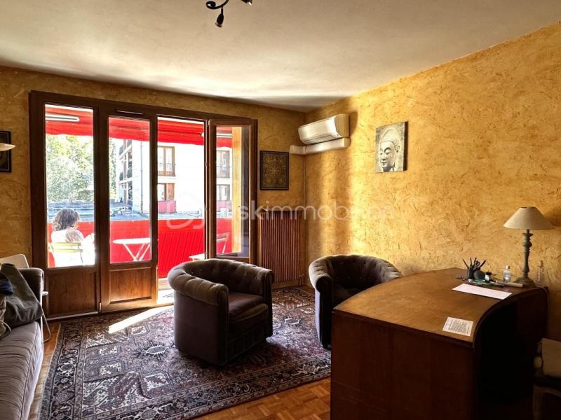 A louer APPARTEMENT T3 70 M2  AIX EN PROVENCE