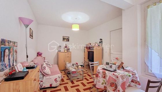 A louer APPARTEMENT T2 42 M2 BORD DE MER TOULON