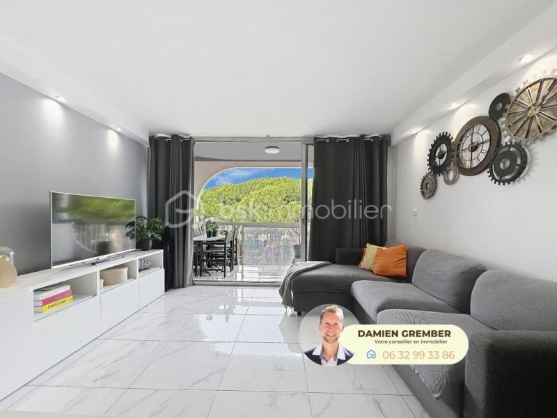 A louer APPARTEMENT T2 45 M2 TERRASSE BORD DE MER LA GRANDE MOTTE