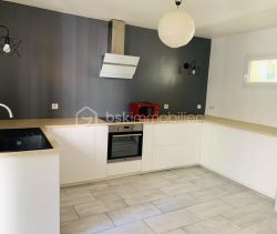 A louer APPARTEMENT NEUF T4 77 M2 TERRASSE  PAU