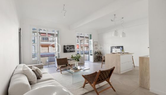 A louer APPARTEMENT DE PRESTIGE T4 90 M2 TERRASSE BORD DE MER NICE