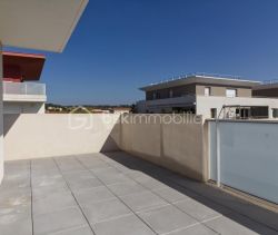 A louer APPARTEMENT T3 69 M2 TERRASSE  NIMES