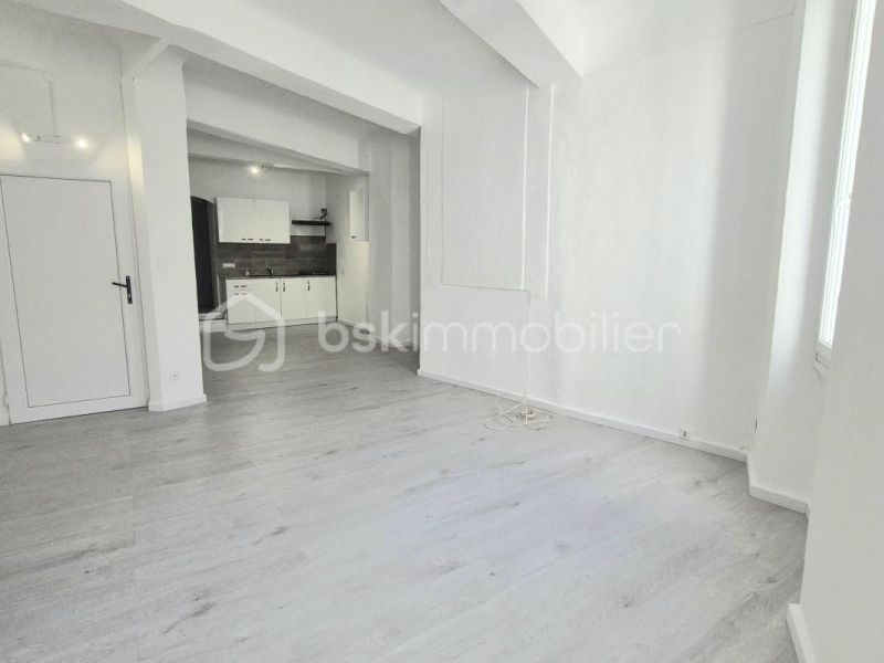 A louer APPARTEMENT T3 65 M2  CUERS