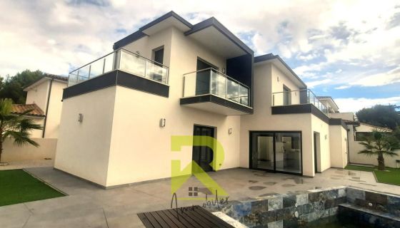 A louer MAISON  5 PIECES 132 M2  THEZAN LES BEZIERS