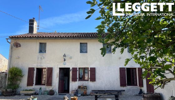 A louer LONGèRE  7 PIECES 103 M2  ROMAZIERES