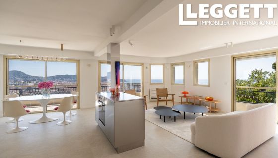 A louer APPARTEMENT DE PRESTIGE T4 102 M2 TERRASSE BORD DE MER NICE