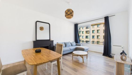 A louer APPARTEMENT T4 82 M2 BORD DE MER AJACCIO