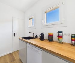 A louer APPARTEMENT T4 82 M2 BORD DE MER AJACCIO