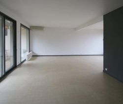 A louer MAISON  6 PIECES 197 M2 BORD DE MER MARTIGUES