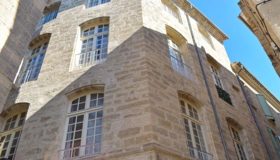 A louer APPARTEMENT DUPLEX T6 190 M2 TERRASSE BORD DE MER PEZENAS