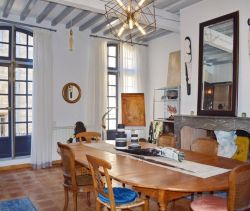 A louer APPARTEMENT DUPLEX T6 190 M2 TERRASSE BORD DE MER PEZENAS