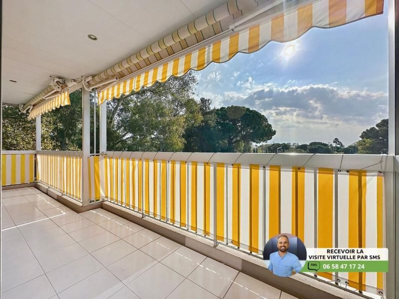 A louer APPARTEMENT T3 56 M2 TERRASSE BORD DE MER ANTIBES