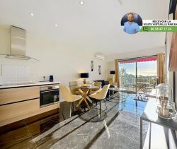 A louer APPARTEMENT DE PRESTIGE T2 34 M2 TERRASSE VUE MER ANTIBES