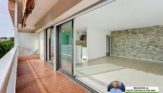 A louer APPARTEMENT T3 69 M2 TERRASSE BORD DE MER ANTIBES