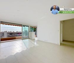 A louer APPARTEMENT T3 69 M2 TERRASSE BORD DE MER ANTIBES