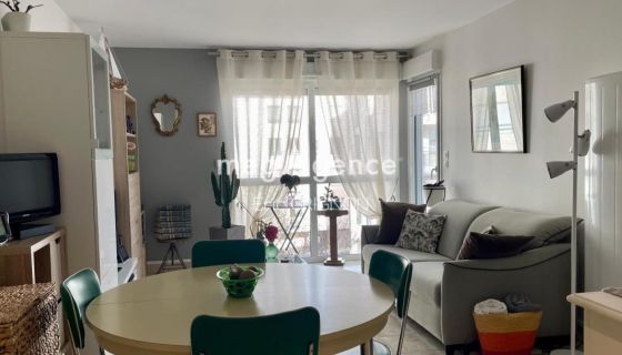 A louer APPARTEMENT T2 45 M2 BORD DE MER LES SABLES D OLONNE