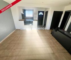 A louer APPARTEMENT T4 65 M2 BORD DE MER LA SEYNE SUR MER