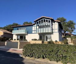 A louer APPARTEMENT DE PRESTIGE NEUF T3 73 M2 PLAGE à PIED CAPBRETON