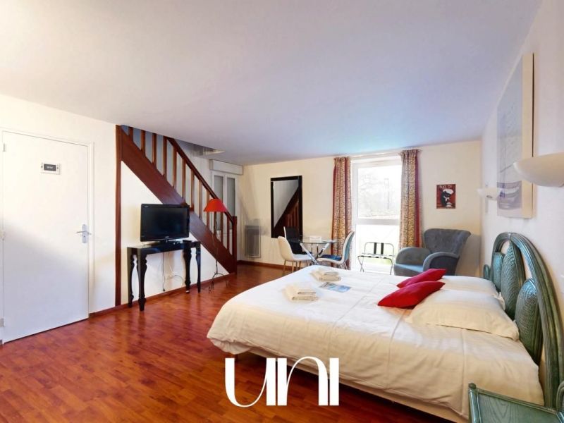 A louer APPARTEMENT DUPLEX T2 52 M2 BORD DE MER COLLEVILLE SUR MER