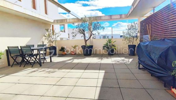 A louer APPARTEMENT DUPLEX DE PRESTIGE T3 84 M2 TERRASSE  MONTPELLIER