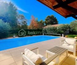 A louer MAISON  6 PIECES 204 M2 BORD DE MER GUJAN MESTRAS