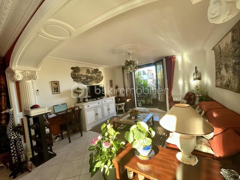 A louer APPARTEMENT T3 65 M2 BORD DE MER LA SEYNE SUR MER