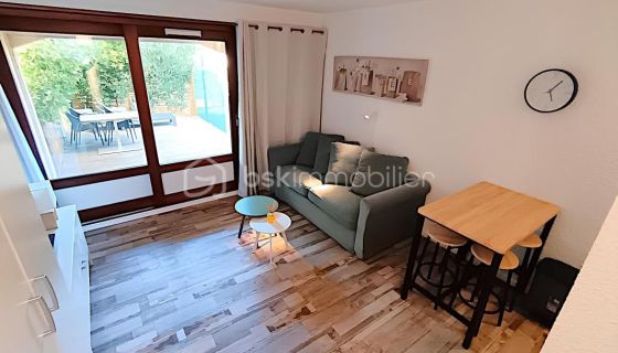 A louer STUDIO NEUF  23 M2 TERRASSE PLAGE à PIED SIX FOURS LES PLAGES