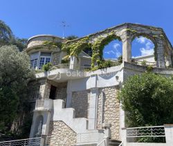 A louer MAISON  DE MAîTRE VUE MER TOULON