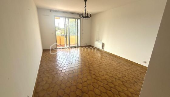 A louer APPARTEMENT T3 58 M2 BORD DE MER SIX FOURS LES PLAGES