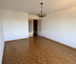 A louer APPARTEMENT T3 58 M2 BORD DE MER SIX FOURS LES PLAGES