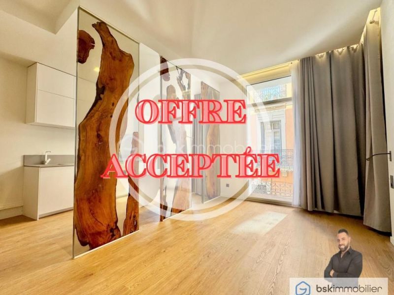 A louer STUDIO  34 M2 BORD DE MER SETE