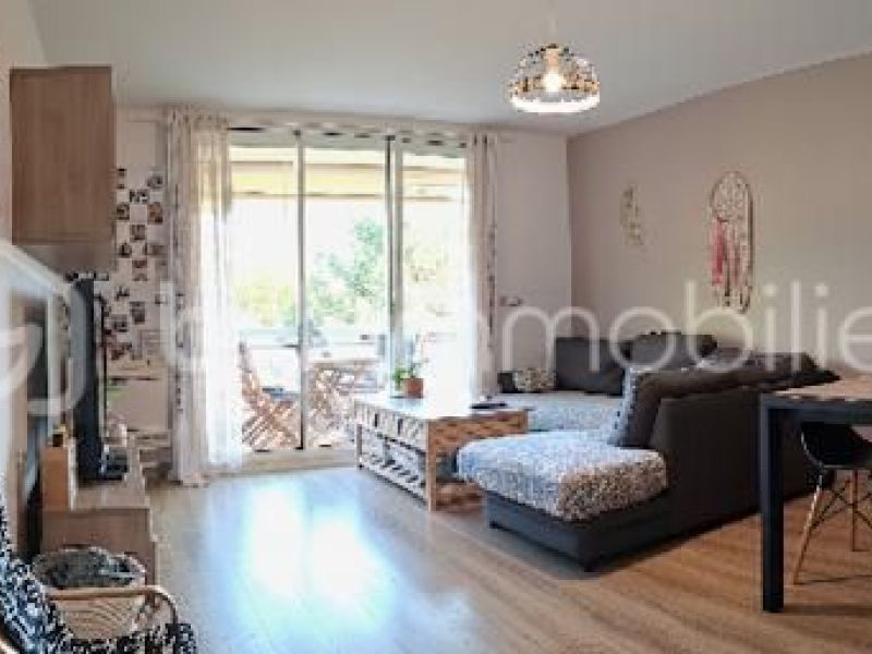 A louer APPARTEMENT NEUF T3 71 M2 TERRASSE BORD DE MER LA GARDE