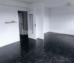 A louer APPARTEMENT T3 68 M2  AMIENS