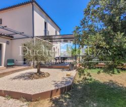 A louer MAISON  5 PIECES 133 M2  UZES