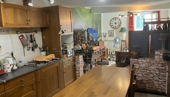 A louer APPARTEMENT T3 62 M2  VARAGES