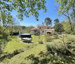 A louer MAISON  5 PIECES 123 M2  PONTEVES