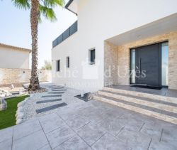 A louer MAISON  DE MAîTRE  UZES